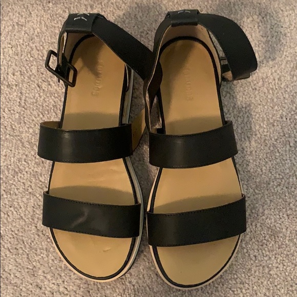 low platform sandals